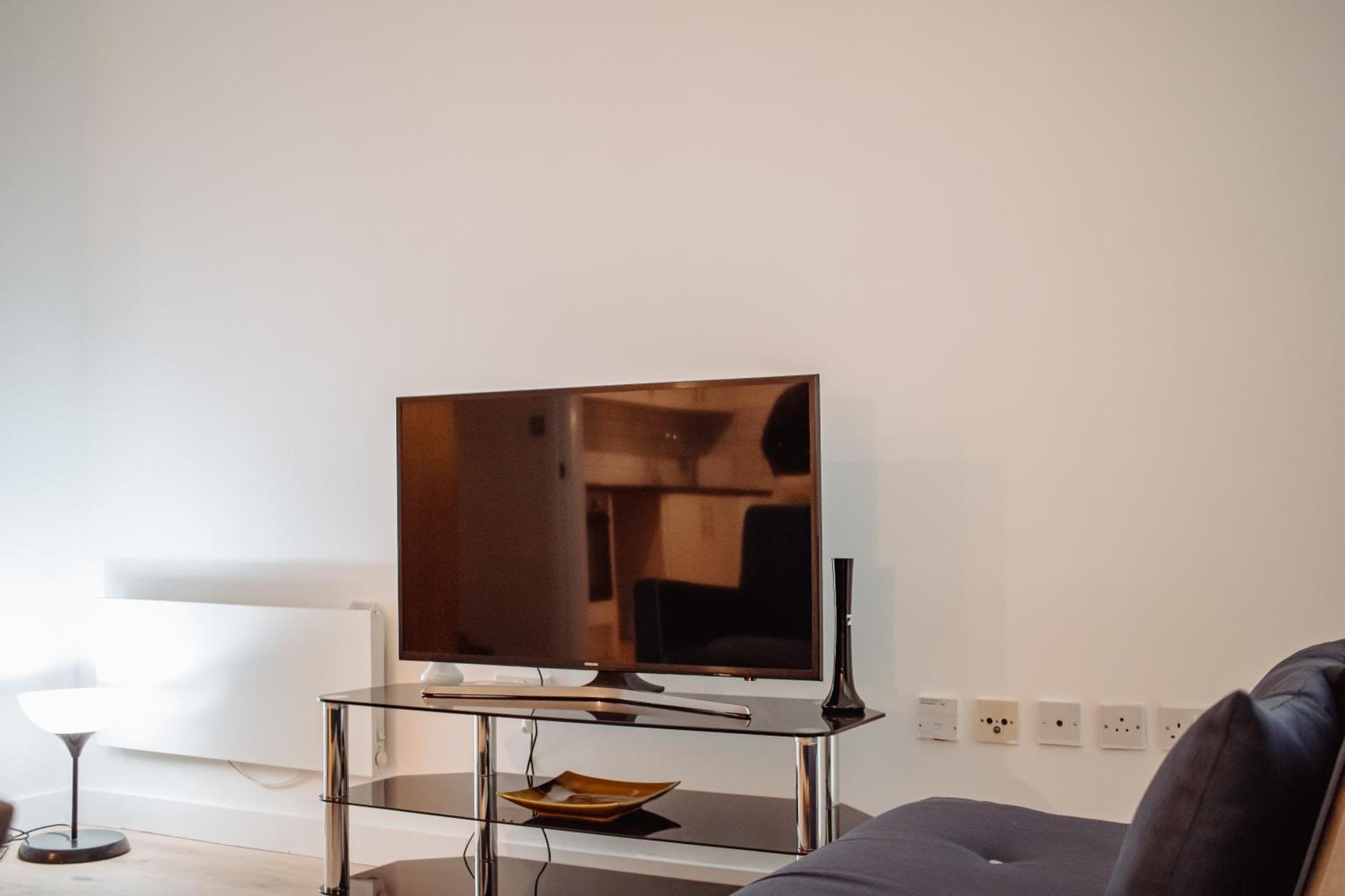 Central & Spacious, Sleeps 8, Perfect For Groups Leeds  Bagian luar foto