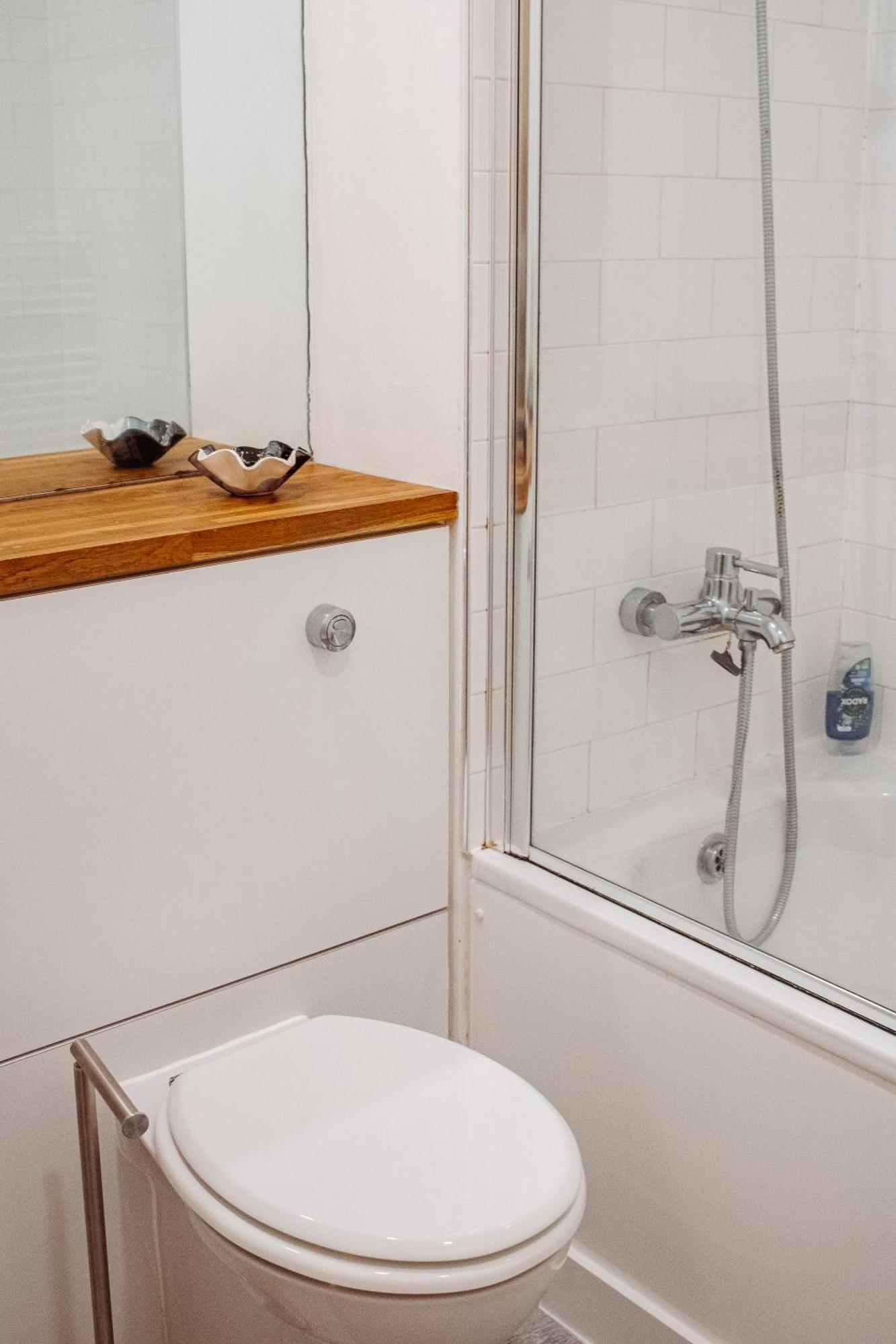 Central & Spacious, Sleeps 8, Perfect For Groups Leeds  Bagian luar foto