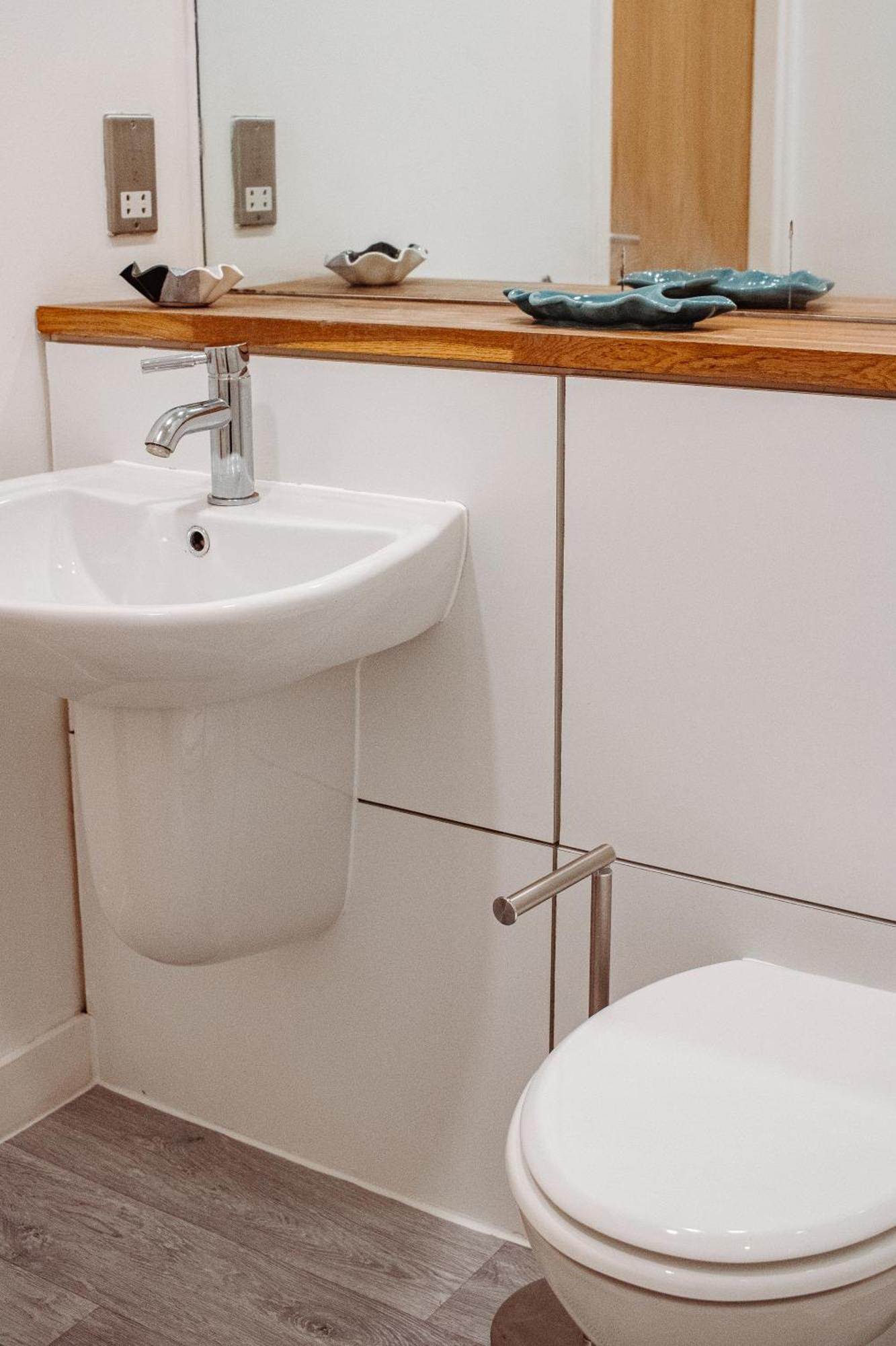 Central & Spacious, Sleeps 8, Perfect For Groups Leeds  Bagian luar foto