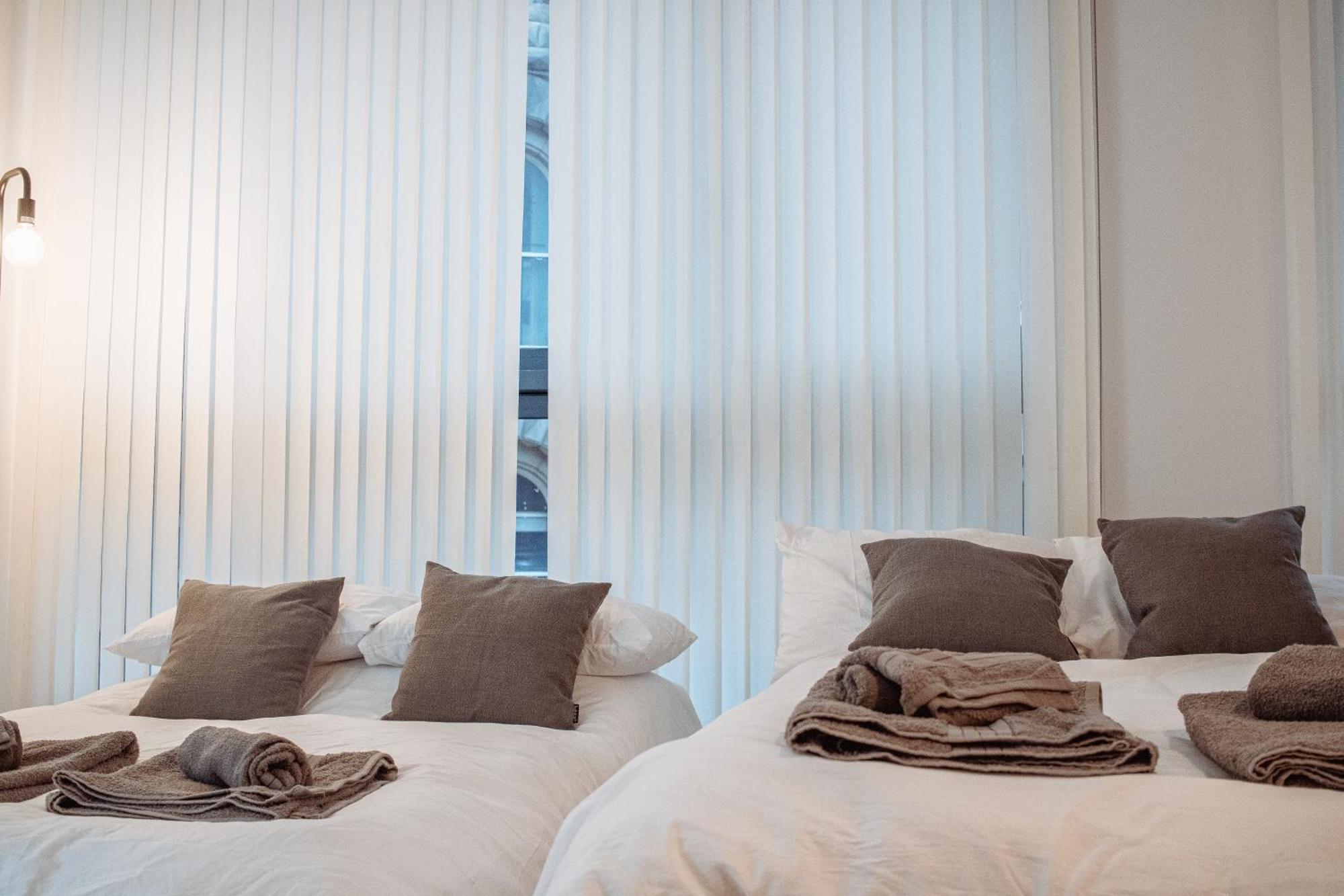 Central & Spacious, Sleeps 8, Perfect For Groups Leeds  Bagian luar foto