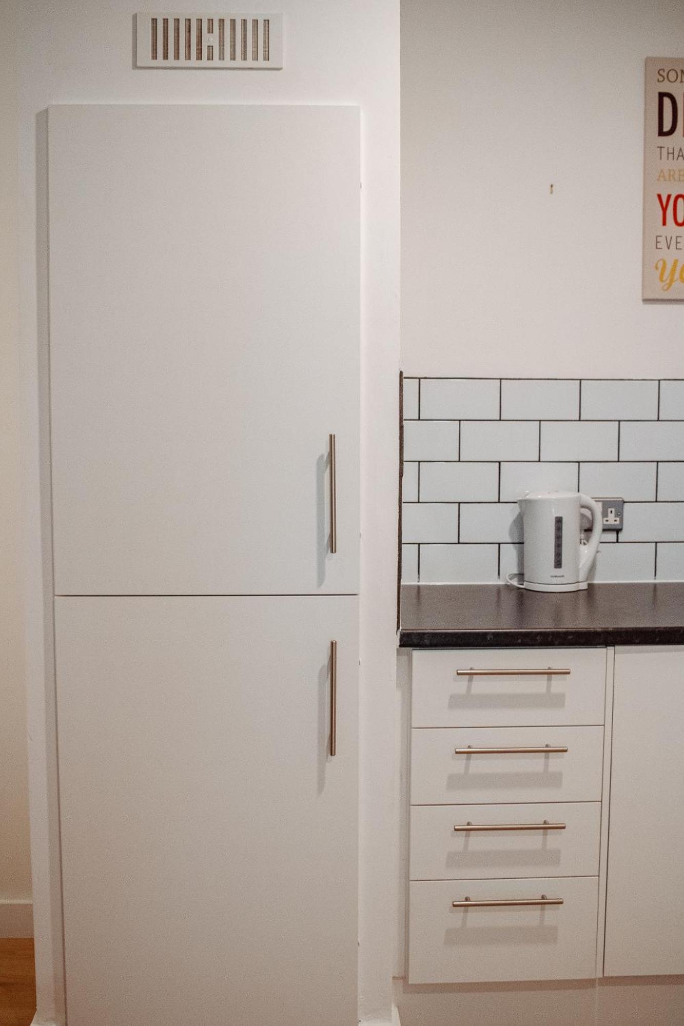 Central & Spacious, Sleeps 8, Perfect For Groups Leeds  Bagian luar foto